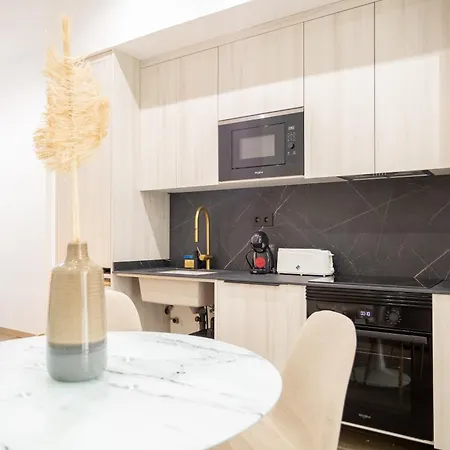 Flats - Exclusiva, Junto Al Roig Arena Apartment *