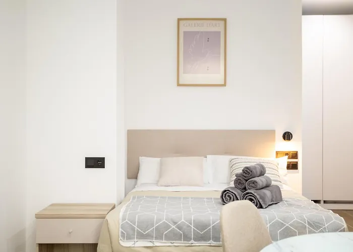 Flats - Exclusiva, Junto Al Roig Arena Apartment