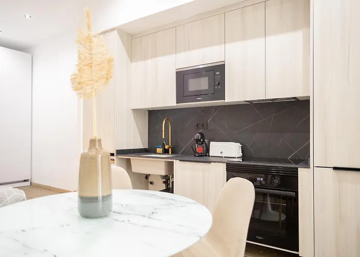 Flats - Exclusiva, Junto Al Roig Arena Apartment *